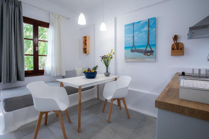 Arco Naxos Luxury Apartments - Oda