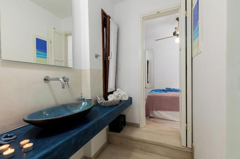 Arco Naxos Luxury Apartments - Oda