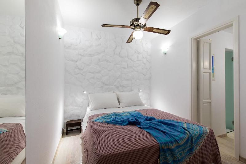 Arco Naxos Luxury Apartments - Oda