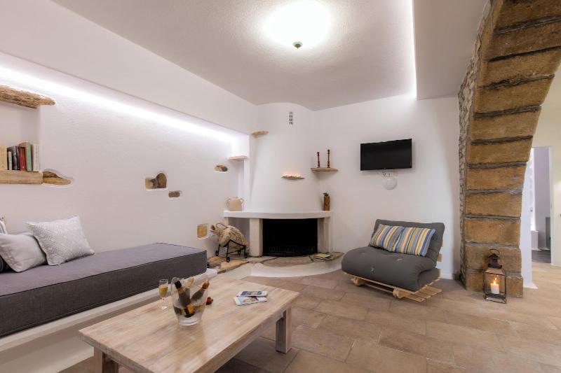 Arco Naxos Luxury Apartments - Oda