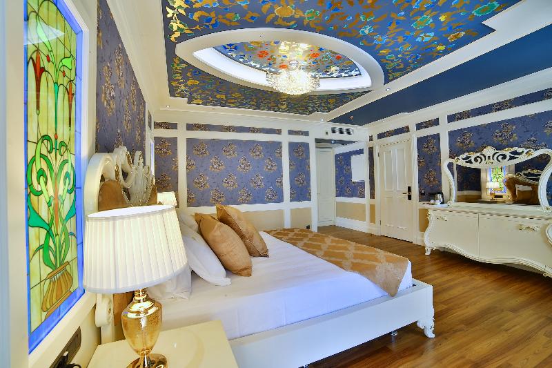Seven Hills Palace & Spa - Oda