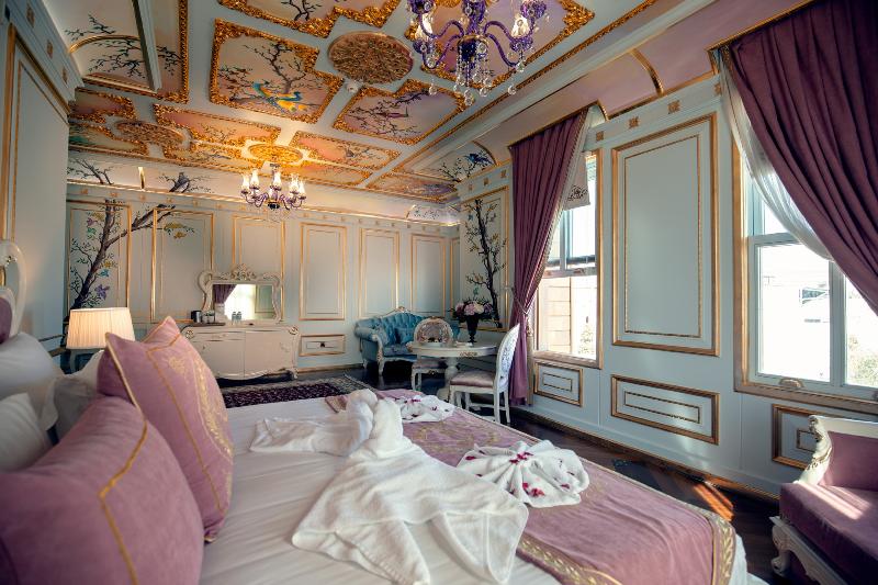 Seven Hills Palace & Spa - Oda