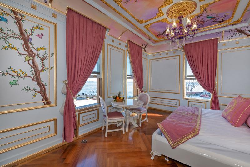 Seven Hills Palace & Spa - Oda
