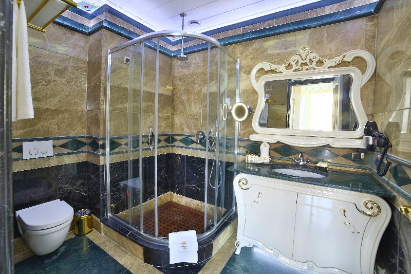 Seven Hills Palace & Spa - Oda