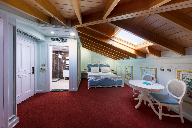 Seven Hills Palace & Spa - Oda