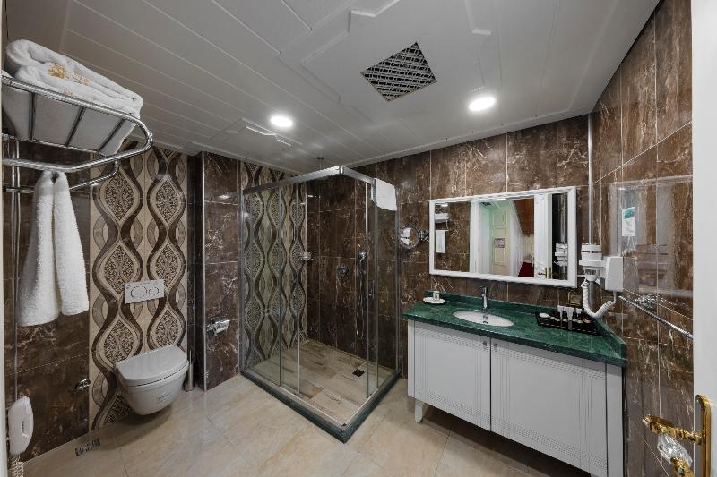 Seven Hills Palace & Spa - Oda