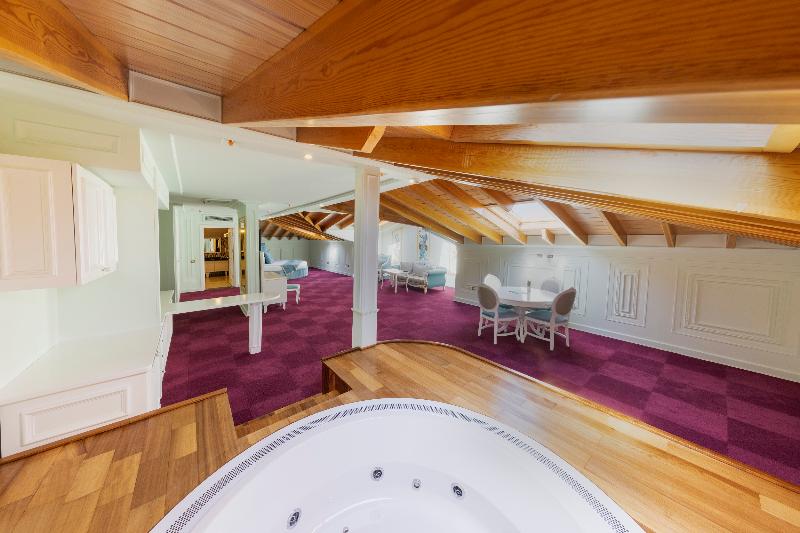Seven Hills Palace & Spa - Oda