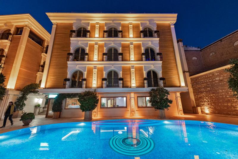 Seven Hills Palace & Spa - Havuz