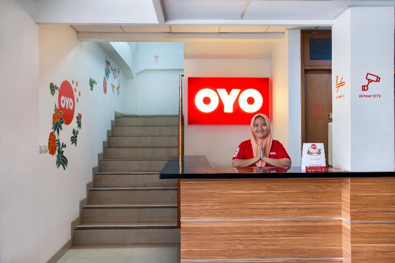 OYO 106 Sarkawi Residence - Lobi