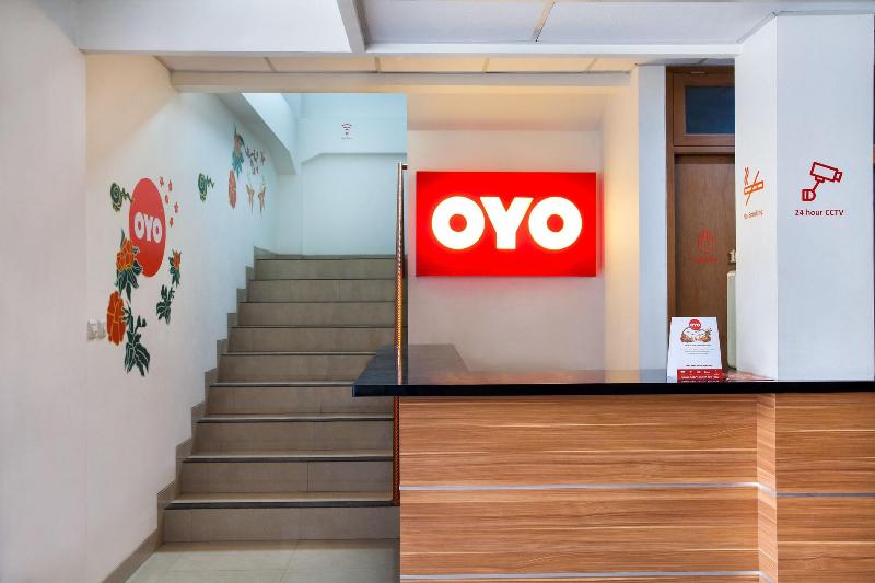 OYO 106 Sarkawi Residence - Lobi