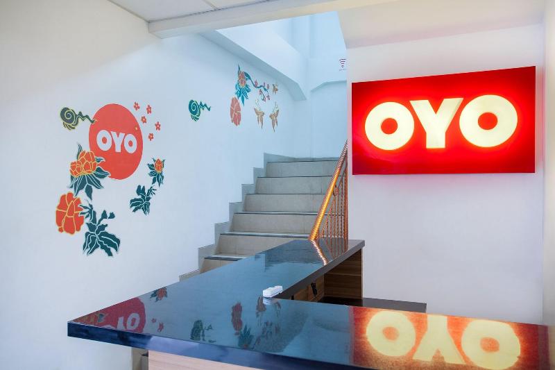 OYO 106 Sarkawi Residence - Lobi