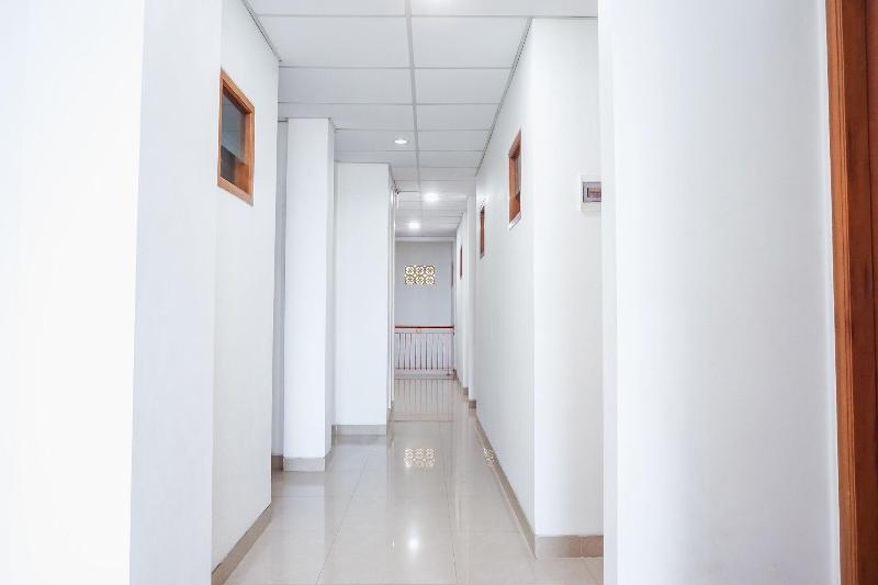 OYO 106 Sarkawi Residence - Lobi