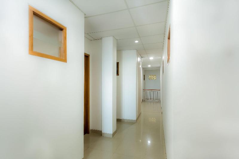 OYO 106 Sarkawi Residence - Lobi