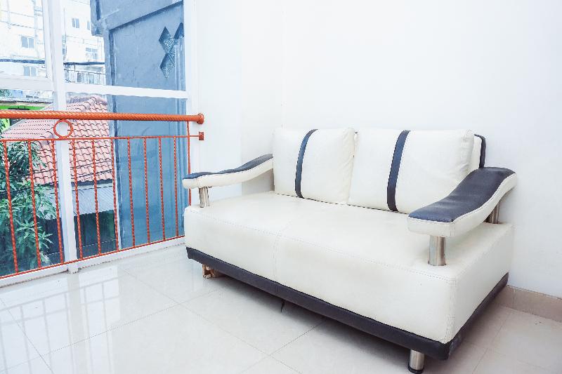 OYO 106 Sarkawi Residence - Lobi
