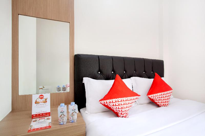 OYO 106 Sarkawi Residence - Oda