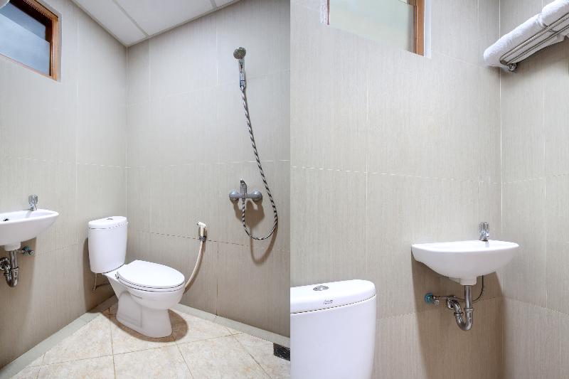 OYO 106 Sarkawi Residence - Oda
