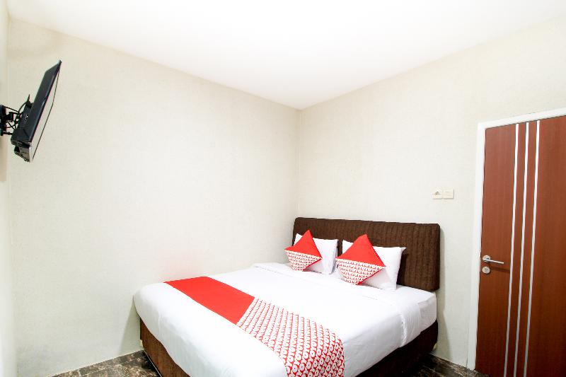 Super OYO 217 A1 Hotel - Oda