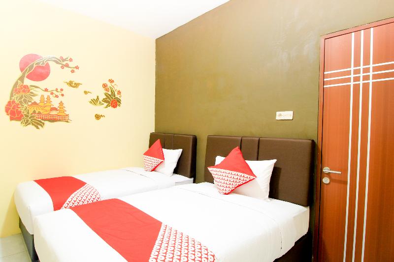 Super OYO 217 A1 Hotel - Oda