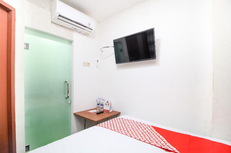 Super OYO 217 A1 Hotel - Oda