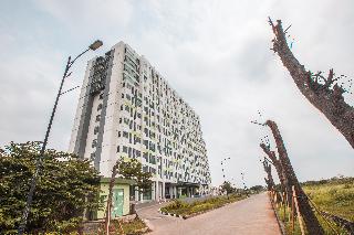 Collection O Cikarang Near President University otel fotoğrafı