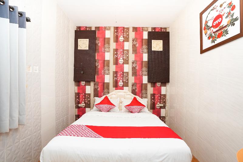 OYO 425 Mojokerto Guesthouse - Oda