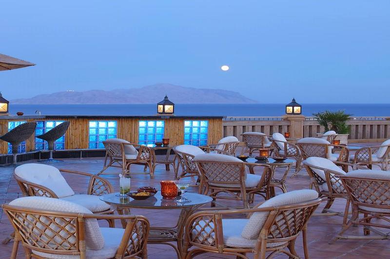 The Savoy - Teras