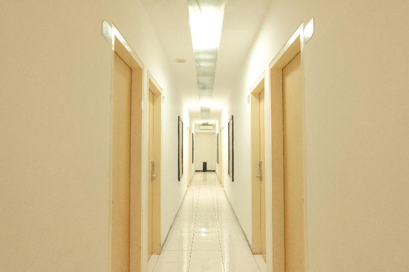 Ebizz Hotel - Lobi