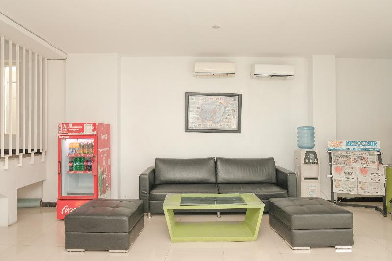 Ebizz Hotel - Lobi