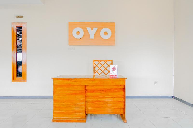 OYO 605 Queen Homestay - Lobi