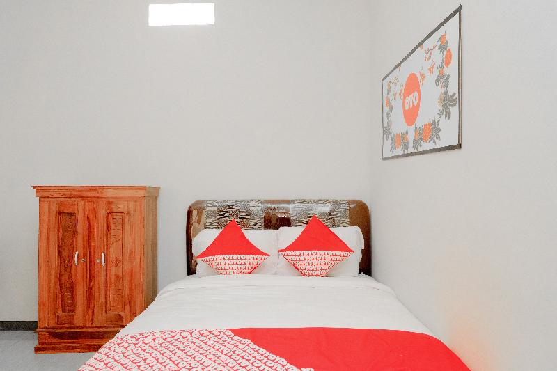 OYO 605 Queen Homestay - Oda