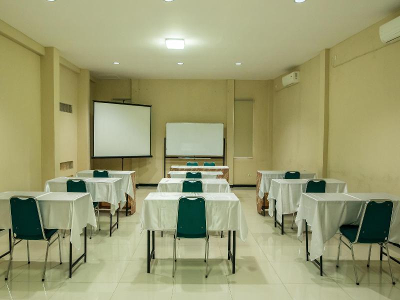 Cepu Indah 2 - Toplantı