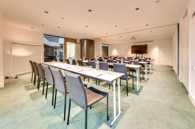 Occidental Diagonal 414 - Toplantı