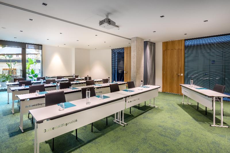 Occidental Diagonal 414 - Toplantı