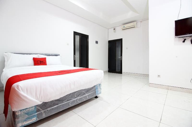 RedDoorz Plus @ Affandi Gejayan - Oda