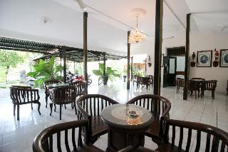RedDoorz Plus near Alun Alun Selatan 2 fotoÄŸrafÄ±