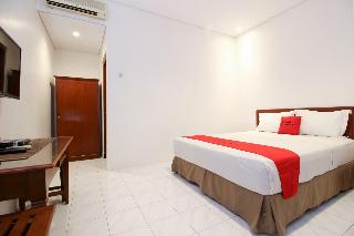 RedDoorz Plus near Alun Alun Selatan 2 fotoÄŸrafÄ±