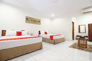 RedDoorz Plus near Alun Alun Selatan 2 fotoÄŸrafÄ±