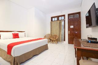 RedDoorz Plus near Alun Alun Selatan 2 fotoÄŸrafÄ±