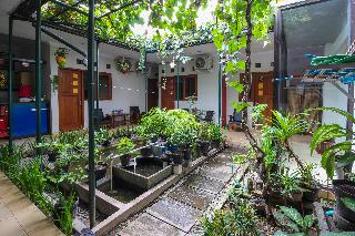 RedDoorz Plus near Hartono Mall otel fotoğrafı