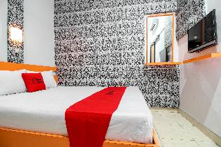 RedDoorz Plus near Hartono Mall fotoÄŸrafÄ±
