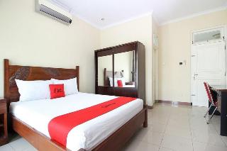 RedDoorz Plus near STIE YKPN fotoÄŸrafÄ±