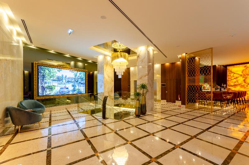 Turim Boulevard - Lobi