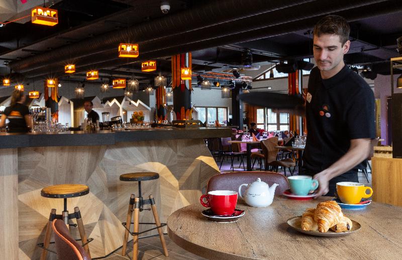 Base Camp Lodge - Bar