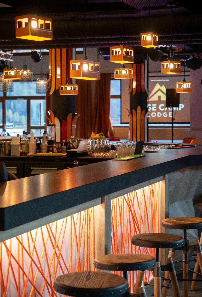 Base Camp Lodge - Bar