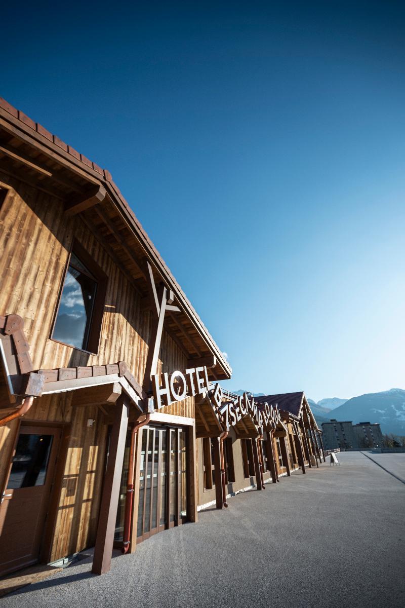 Base Camp Lodge - Genel