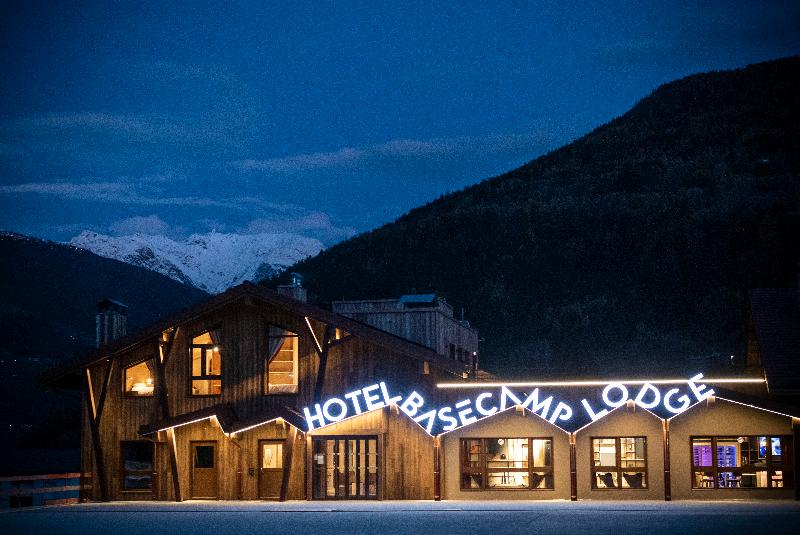 Base Camp Lodge - Genel