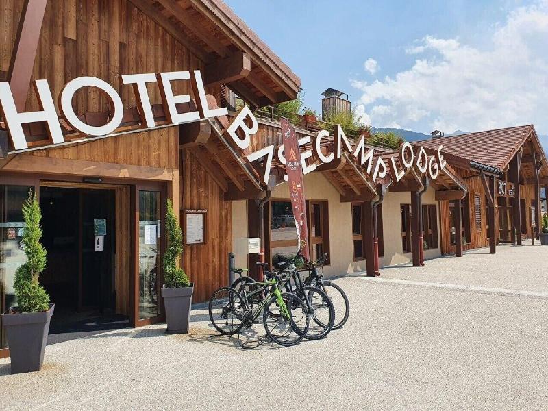 Base Camp Lodge - Genel