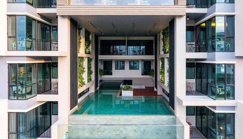 Mii Hotel - Genel