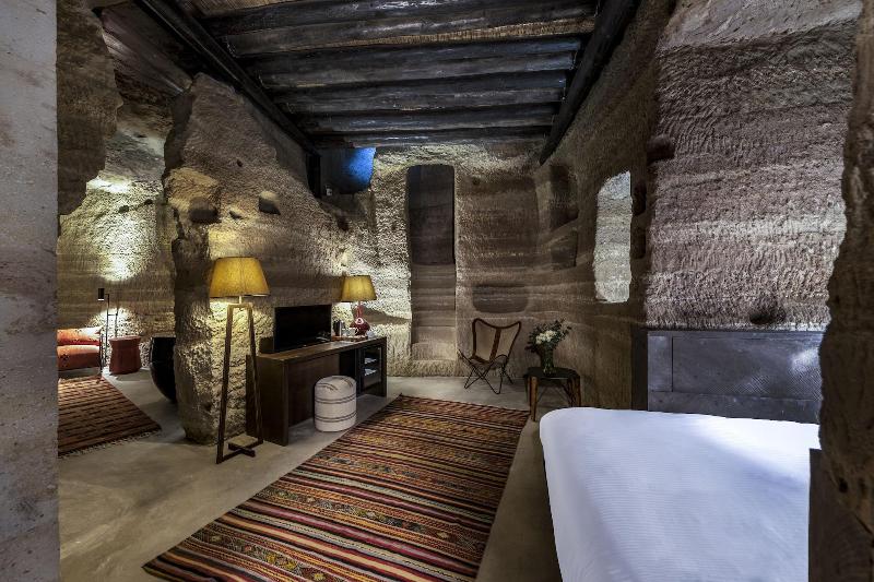 Carus Cappadocia - Oda