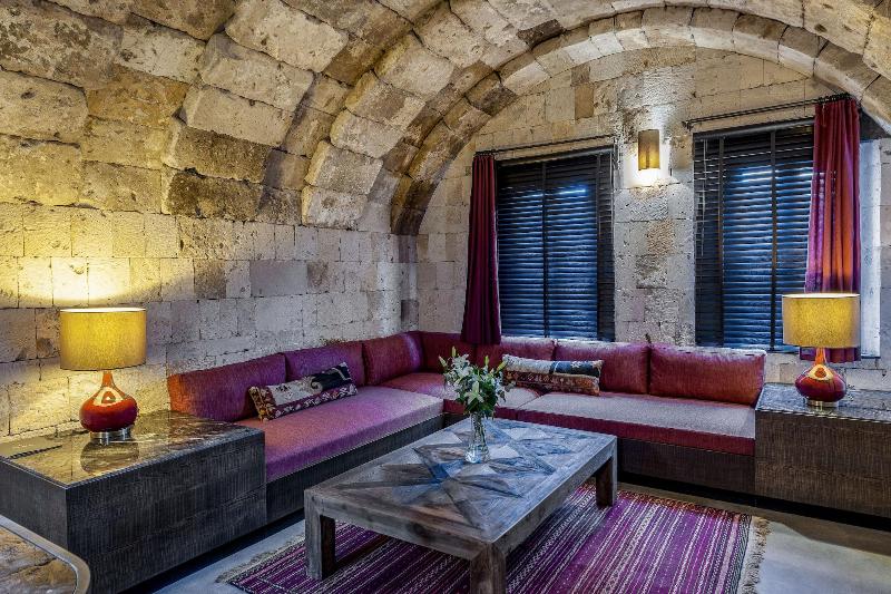 Carus Cappadocia - Oda